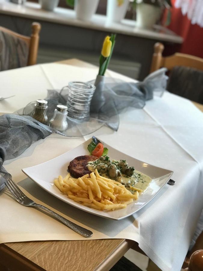Hotel-Restaurant Ehses زلتنغن راختخ المظهر الخارجي الصورة